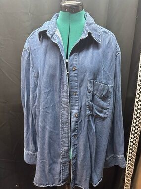H&M Women’s Blue Lightweight Denim Shirt Jacket